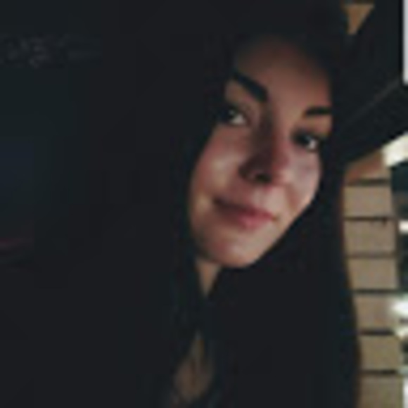 Meet your Posher, Robyn - Picture 1 of 1